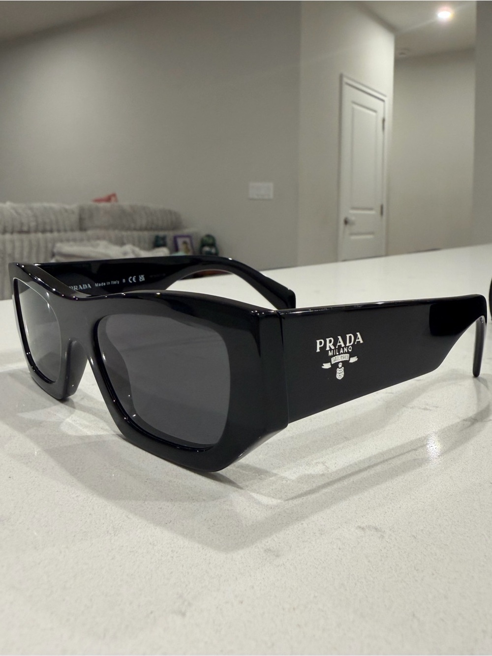 AUTHENTIC Prada PR B19SF Sunglasses 🕶️